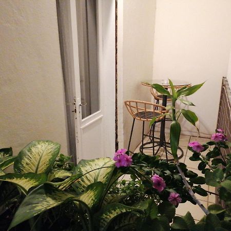 Jolie Chambre Climatisee Avec Balcon Chez L'Habitant Сен-Пьер Экстерьер фото